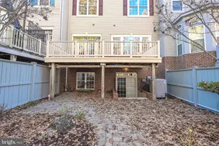 1919 Logan Manor Dr, Reston, VA 20190 - Photo 41