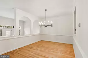 1919 Logan Manor Dr, Reston, VA 20190 - Photo 5