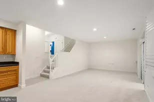 1919 Logan Manor Dr, Reston, VA 20190 - Photo 33