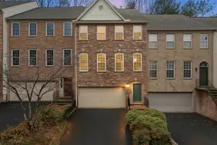 4204 Trumbo Ct, Fairfax, VA 22033 - Photo 1