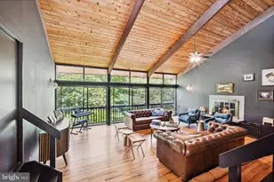 9341 Cornwell Farm Dr, Great Falls, VA 22066 - Photo 21