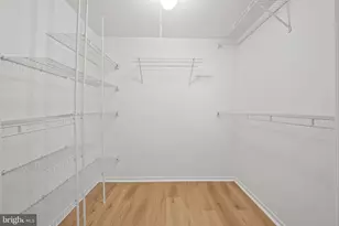 1656 Parkcrest Cir, Reston, VA 20190 - Photo 19