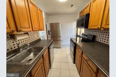 349 Reneau Way, Herndon, VA 20170 - Photo 7