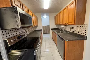 349 Reneau Way, Herndon, VA 20170 - Photo 5