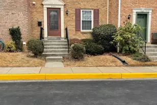 3148 Hartwick Ln, Fairfax, VA 22031 - Photo 1