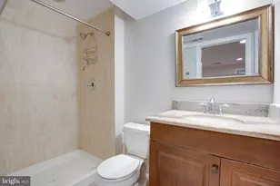 9513 Burdett Rd, Burke, VA 22015 - Photo 27