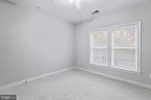 7106 Point Replete Cir, Fort Belvoir, VA 22060 - Photo 33