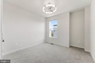 2136 Glacier Rd, Herndon, VA 20170 - Photo 33