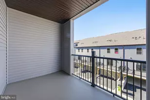 2136 Glacier Rd, Herndon, VA 20170 - Photo 41