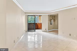 5903 Mt Eagle Dr, Alexandria, VA 22303 - Photo 11