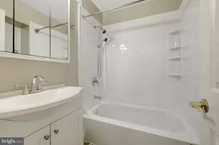 4448 Airlie Way, Annandale, VA 22003 - Photo 27