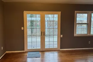 6703 Greenview Ln, Springfield, VA 22152 - Photo 11