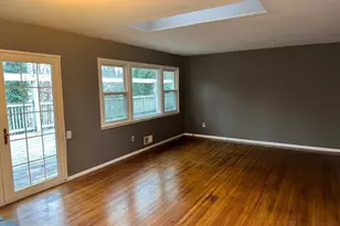 6703 Greenview Ln, Springfield, VA 22152 - Photo 9