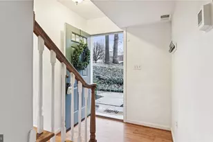 8352 Forrester Blvd, Springfield, VA 22152 - Photo 7