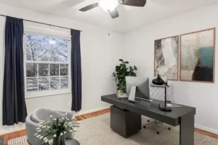 8352 Forrester Blvd, Springfield, VA 22152 - Photo 9