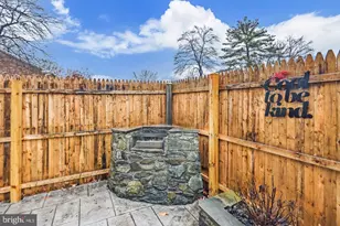 8352 Forrester Blvd, Springfield, VA 22152 - Photo 13