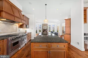 1205 Towlston Rd, Great Falls, VA 22066 - Photo 15
