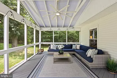 10302 Galpin Court, Great Falls, VA 22066 - Photo 21