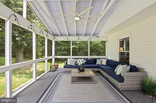 10302 Galpin Ct, Great Falls, VA 22066 - Photo 21