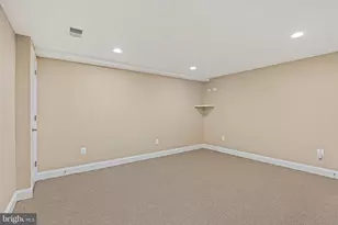 10302 Galpin Ct, Great Falls, VA 22066 - Photo 43