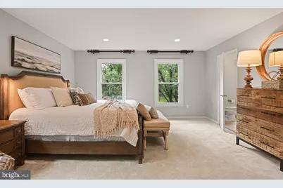10302 Galpin Court, Great Falls, VA 22066 - Photo 23