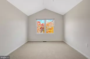 12899 Fair Briar Ln, Fairfax, VA 22033 - Photo 23