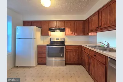 8557 Koluder Court, Lorton, VA 22079 - Photo 3