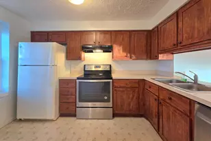 8557 Koluder Ct, Lorton, VA 22079 - Photo 3