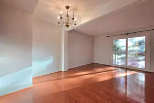 8557 Koluder Ct, Lorton, VA 22079 - Photo 7