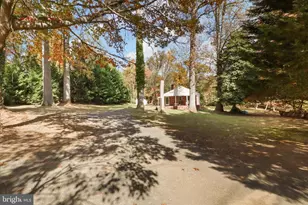 7914 Idylwood Rd, Dunn Loring, VA 22027 - Photo 3