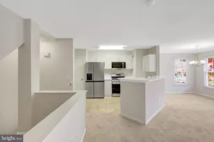 12845 Fair Briar Ln, Fairfax, VA 22033 - Photo 15