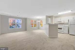 12855 Fair Briar Ln, Fairfax, VA 22033 - Photo 5