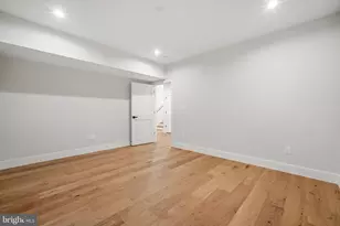 8023 Lewinsville Rd, McLean, VA 22102 - Photo 61