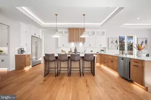 8023 Lewinsville Rd, McLean, VA 22102 - Photo 11