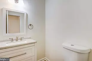 4923 Casimir St, Annandale, VA 22003 - Photo 9