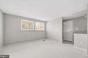 2838 Raymond Ct, Falls Church, VA 22042 - Photo 17