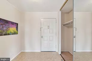 8340 Greensboro Dr, McLean, VA 22102 - Photo 9