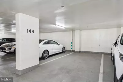 8340 Greensboro Drive #401, McLean, VA 22102 - Photo 33