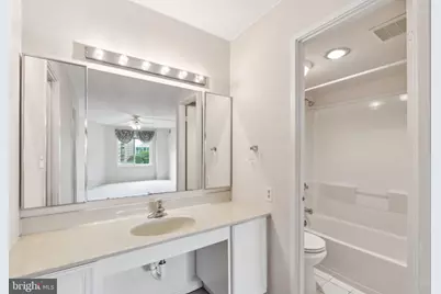 8340 Greensboro Drive #401, McLean, VA 22102 - Photo 29