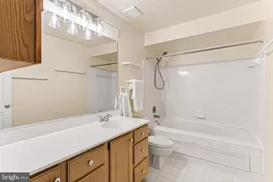 12217 Fairfield House Dr, Fairfax, VA 22033 - Photo 19