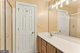 12217 Fairfield House Dr, Fairfax, VA 22033 - Photo 23