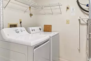 12217 Fairfield House Dr, Fairfax, VA 22033 - Photo 25