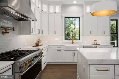 8650 McHenry Street, Vienna, VA 22180 - Photo 13