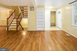 1120 Stevenson Ct, Herndon, VA 20170 - Photo 3