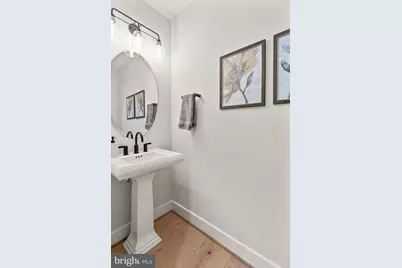 102 Moore Avenue SW, Vienna, VA 22180 - Photo 37