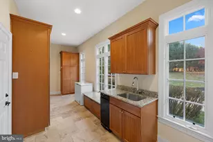 8031 Georgetown Pike, McLean, VA 22102 - Photo 19