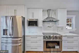 9504 Percussion Way, Vienna, VA 22182 - Photo 9