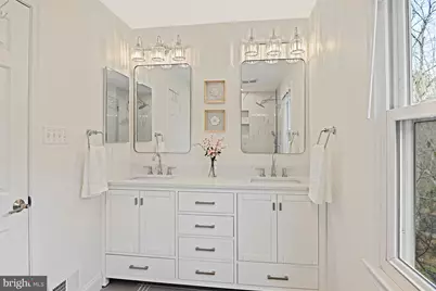 1633 Lozano Drive, Vienna, VA 22182 - Photo 51