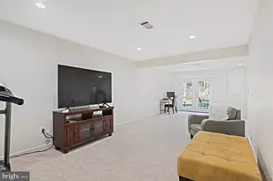 1633 Lozano Dr, Vienna, VA 22182 - Photo 61