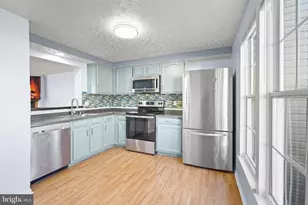 6917 Villa-Del-Rey Ct, Springfield, VA 22150 - Photo 31